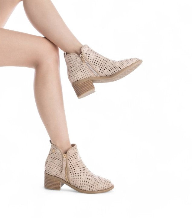 BOTIN CAMPERO CALADO BEIGE 143961