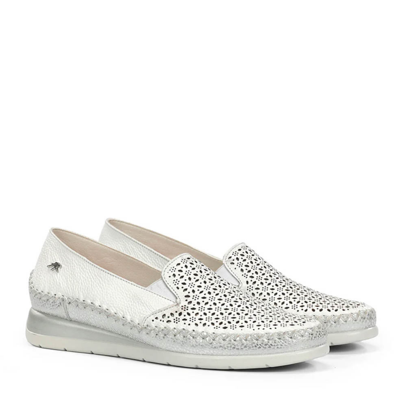 MOCASIN COPETE CALADO BLANCO F2144