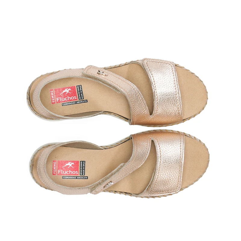 SANDALIA VELCROS CUÑA PLATINO F2137