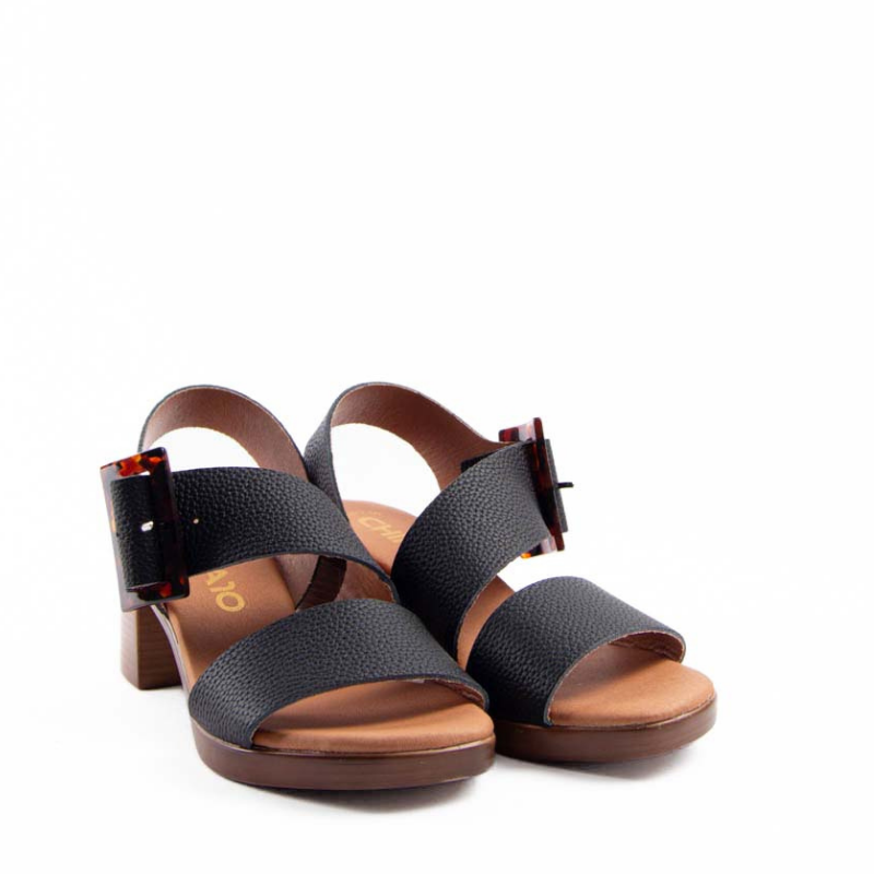 SANDALIA TACON HEBILLA NEGRO NEWGOTICA9