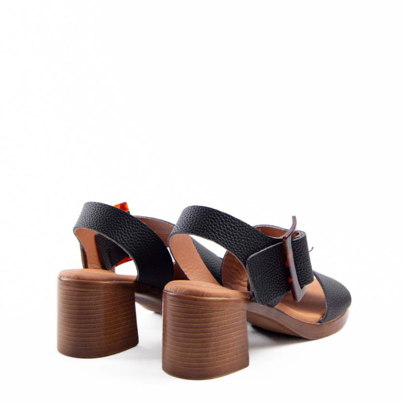 SANDALIA TACON HEBILLA NEGRO NEWGOTICA9