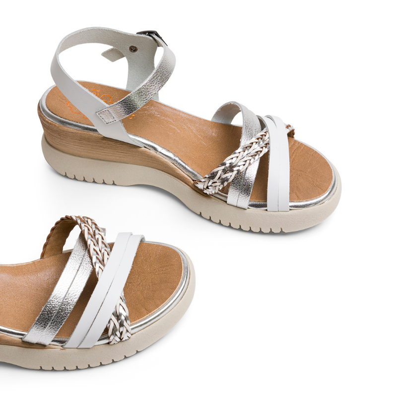 SANDALIA TIRA TRENZADA BLANCO PLATA 3156