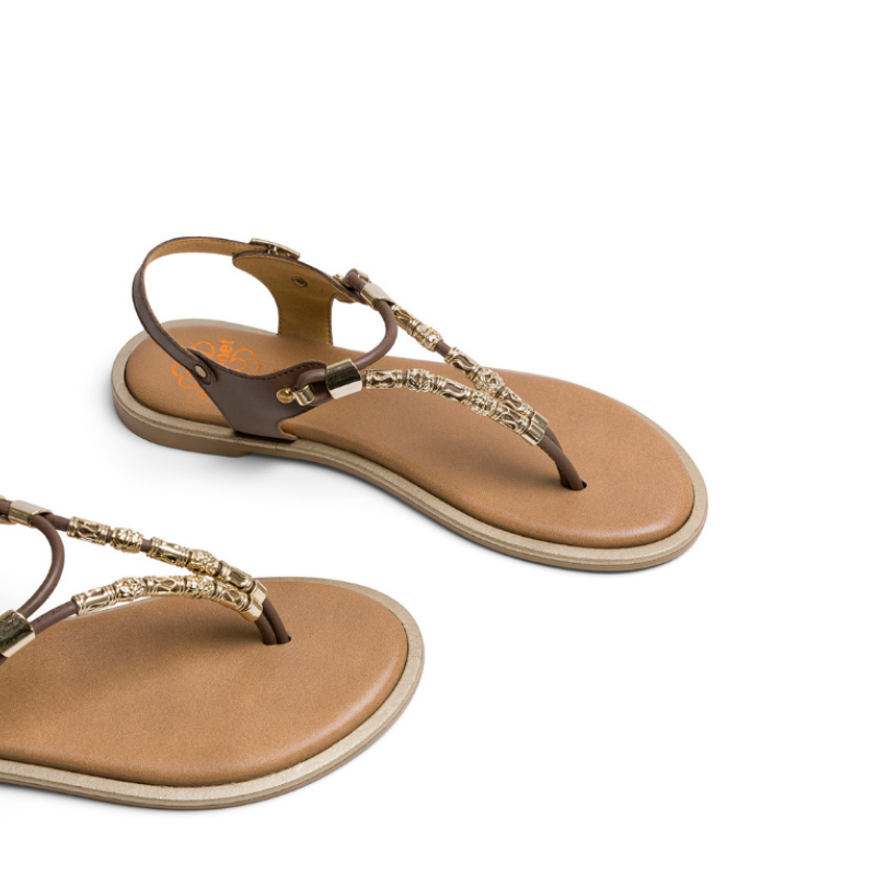 SANDALIA DEDO ABALORIOS MOKA 3112