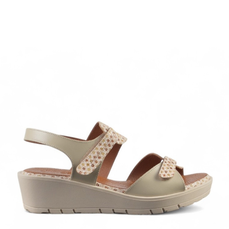 SANDALIA CUÑA ESTAMPADO BEIGE 25131