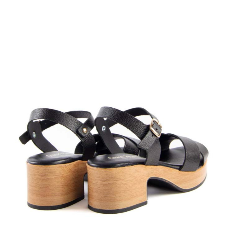 SANDALIA PALA CRUZADA NEGRO 495