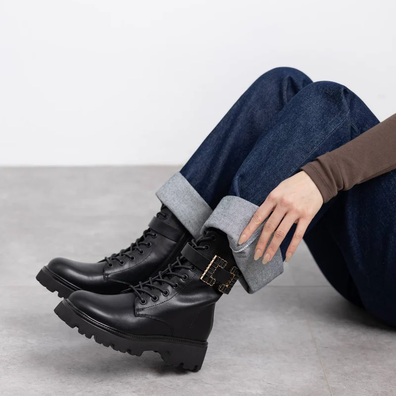 BOTA MILITAR ADORNO NEGRO 144431