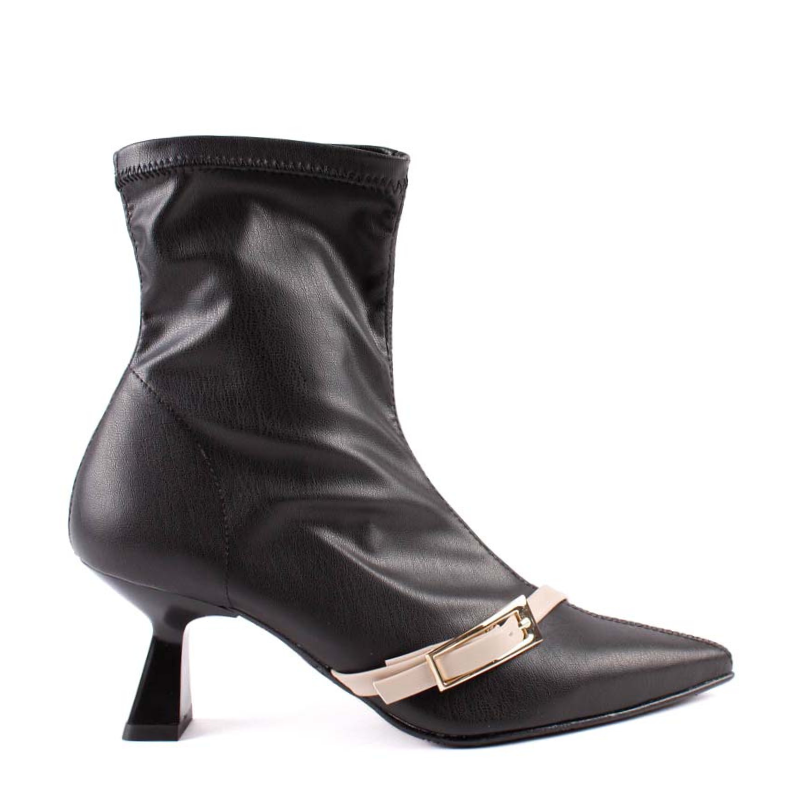 BOTIN TIRA HEBILLA NEGRO 2722B