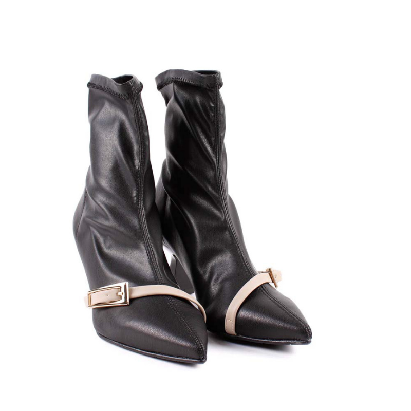 BOTIN TIRA HEBILLA NEGRO 2722B