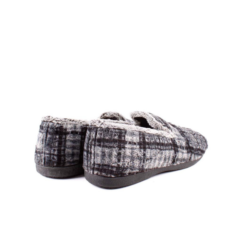 ZAPATILLA CERRADA CUADROS NEGRO 6501-292