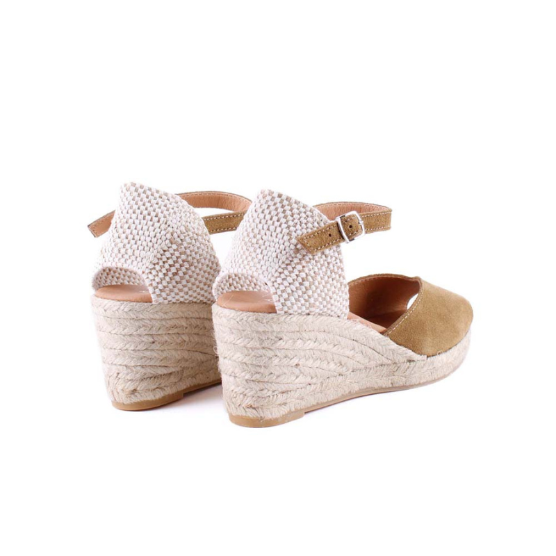 SANDALIA YUTE SERRAJE KAKI ADN5-S440
