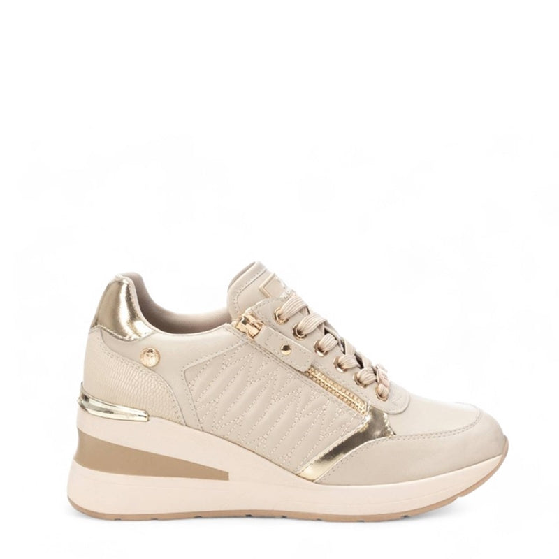 SNEAKER CUÑA ACOLCHADO BEIGE 143071