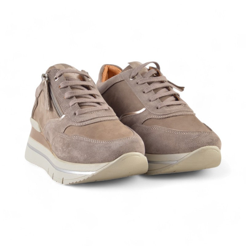 SNEAKER CUÑA CREMALLERA TAUPE SS24-11