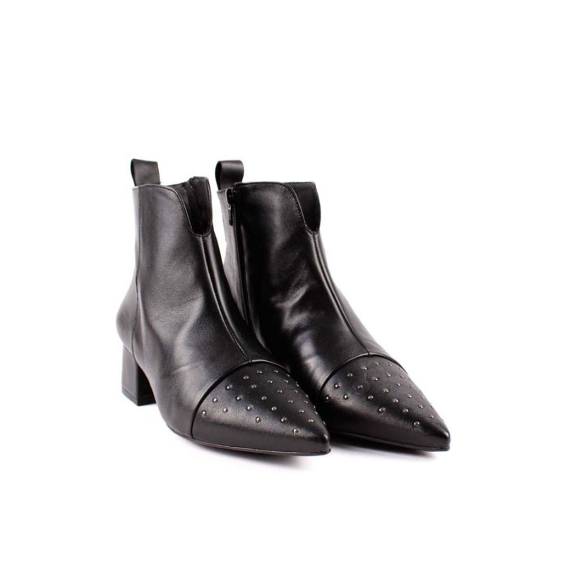 BOTIN PUNTERA MICROTACHAS NEGRO RABAT13