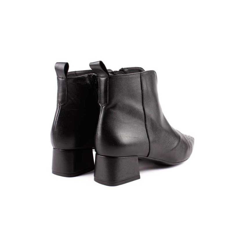 BOTIN PUNTERA MICROTACHAS NEGRO RABAT13