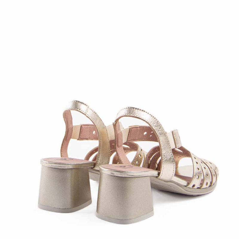 SANDALIA PICADA ORO 10530