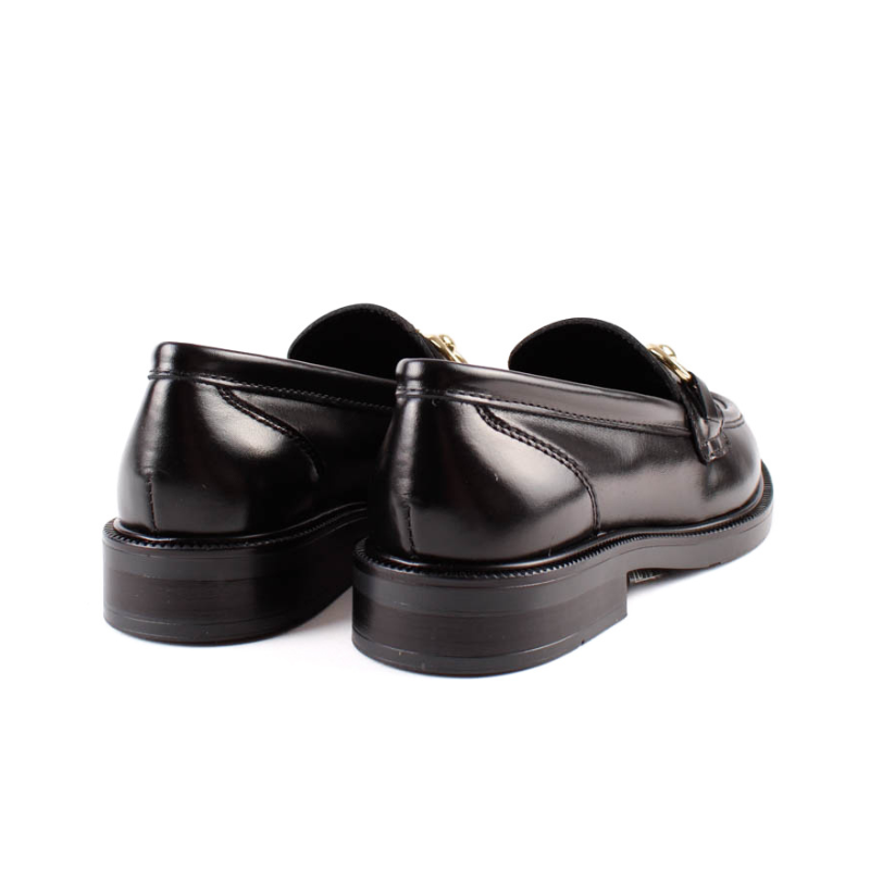 MOCASIN ADORNO METALICO NEGRO 4844
