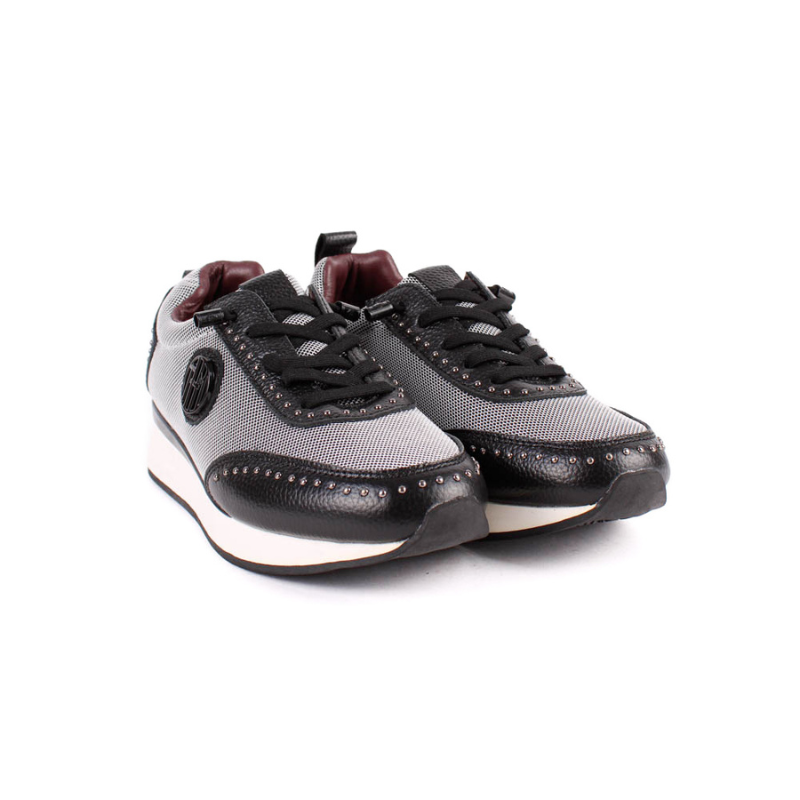 SNEAKER VANITY NEGRO VANITY010